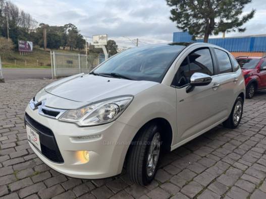 CITROËN - C3 - 2014/2015 - Branca - R$ 47.000,00