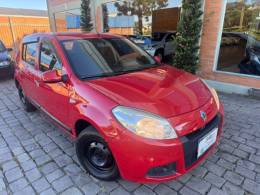 RENAULT - SANDERO - 2011/2012 - Vermelha - R$ 30.000,00