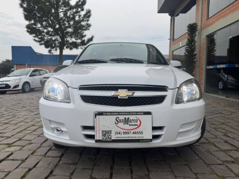 CHEVROLET - CELTA - 2014/2015 - Branca - R$ 35.000,00