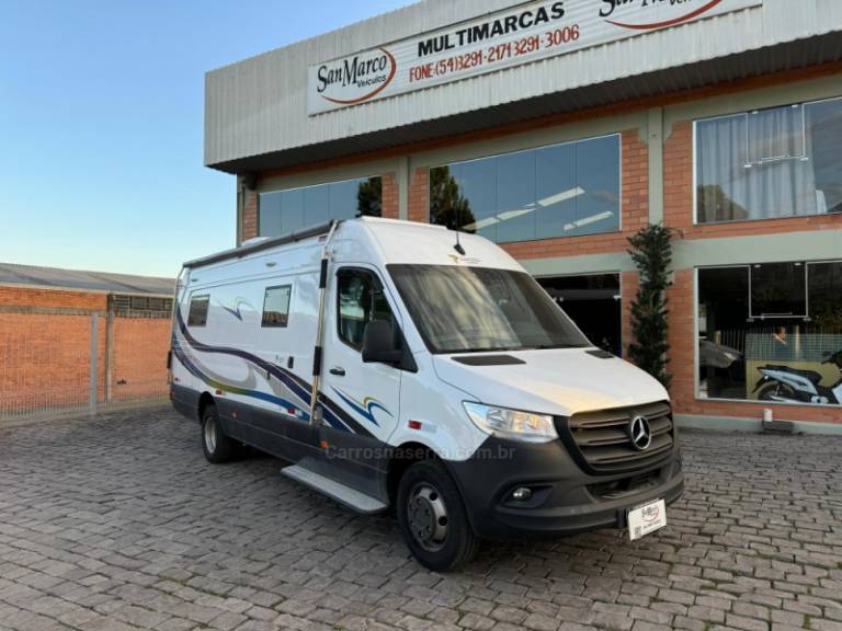 MERCEDES-BENZ - SPRINTER - 2021/2022 - Branca - R$ 700.000,00