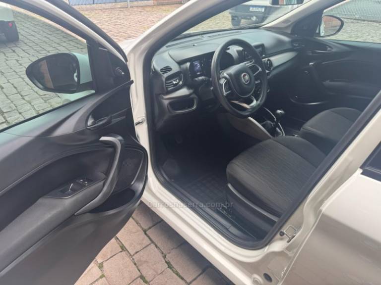 FIAT - ARGO - 2018/2019 - Branca - R$ 55.000,00