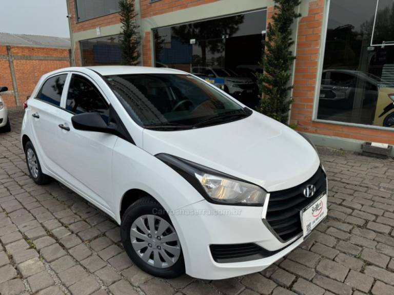 HYUNDAI - HB20 - 2016/2017 - Branca - R$ 52.000,00