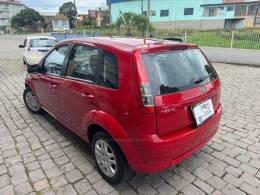 FORD - FIESTA - 2011/2012 - Vermelha - R$ 33.000,00