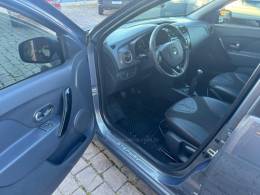 RENAULT - SANDERO - 2018/2019 - Cinza - R$ 59.000,00