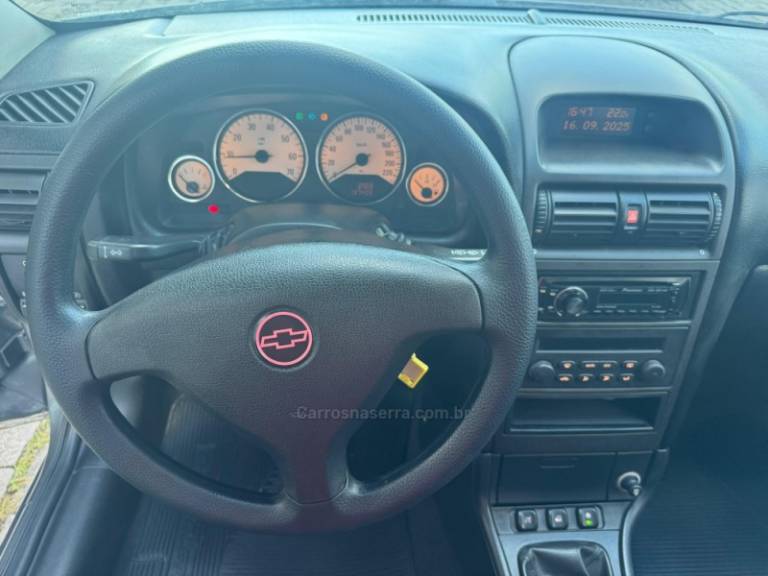 CHEVROLET - ASTRA - 2009/2010 - Cinza - R$ 37.000,00