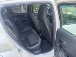 FIAT - MOBI - 2017/2018 - Branca - R$ 46.000,00