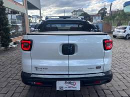 FIAT - TORO - 2024/2024 - Branca - R$ 175.000,00
