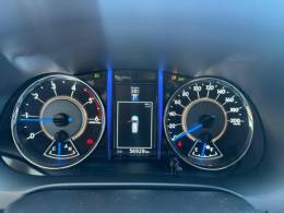 TOYOTA - HILUX SW4 - 2018/2019 - Branca - R$ 247.000,00