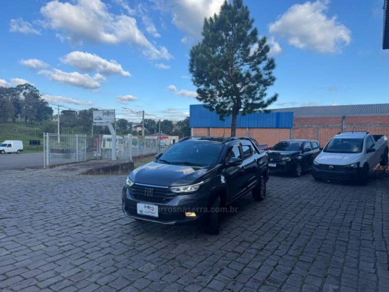 FIAT - STRADA - 2023/2024 - Cinza - R$ 117.000,00