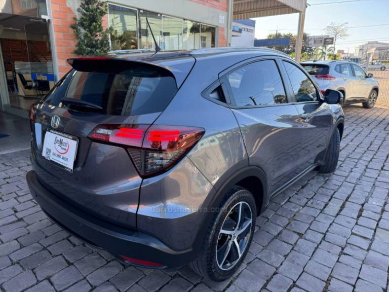 HONDA - HR-V - 2021/2021 - Prata - R$ 118.000,00