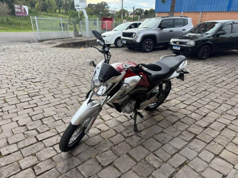 HONDA - CG 160 - 2018/2019 - Vermelha - R$ 16.000,00