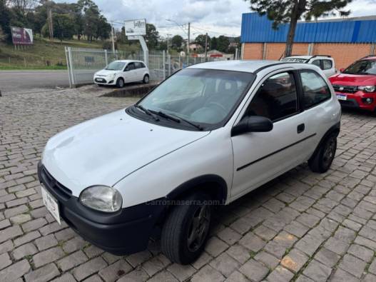 CHEVROLET - CORSA - 1998/1998 - Branca - R$ 13.800,00