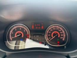 RENAULT - SANDERO - 2013/2014 - Prata - R$ 34.000,00