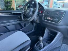 VOLKSWAGEN - UP - 2014/2015 - Preta - R$ 36.000,00