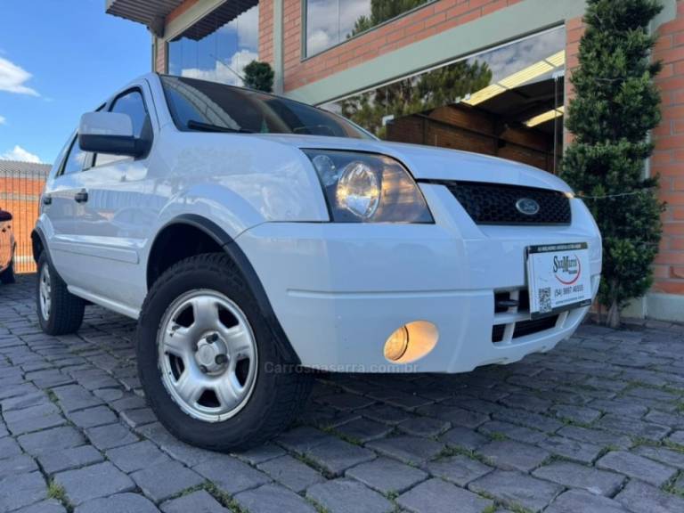 FORD - ECOSPORT - 2003/2004 - Branca - R$ 28.000,00