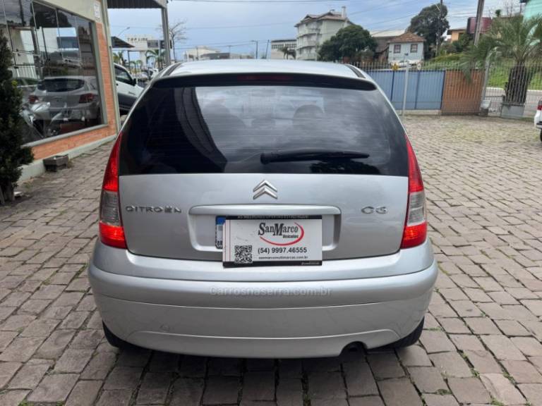 CITROËN - C3 - 2010/2011 - Prata - R$ 23.500,00