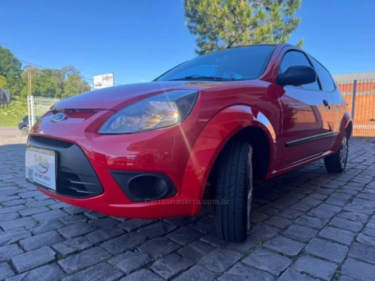 FORD - KA - 2012/2013 - Vermelha - R$ 28.000,00