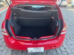 RENAULT - SANDERO - 2011/2012 - Vermelha - R$ 30.000,00