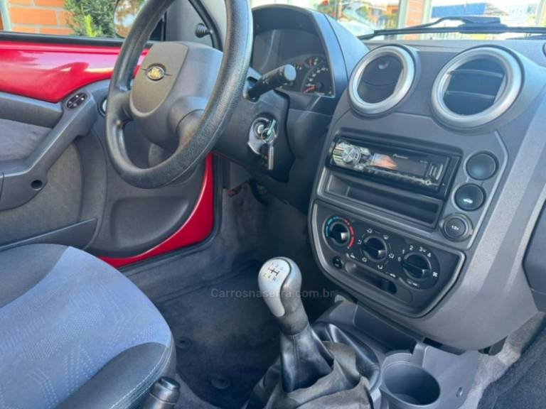 FORD - KA - 2012/2013 - Vermelha - R$ 31.000,00