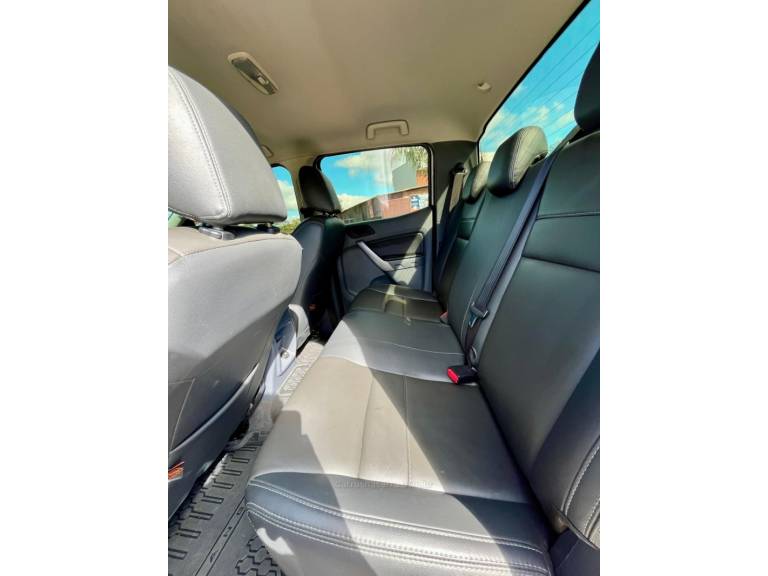 FORD - RANGER - 2018/2018 - Branca - R$ 141.000,00