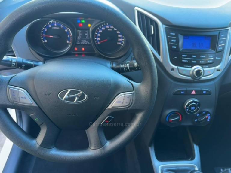 HYUNDAI - HB20 - 2013/2014 - Branca - Sob Consulta