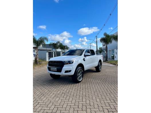 FORD - RANGER - 2018/2018 - Branca - R$ 141.000,00