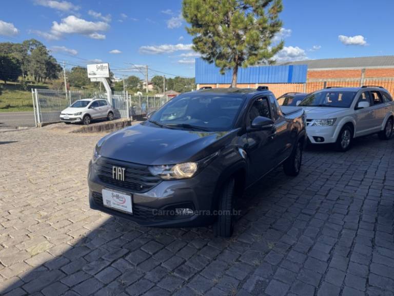 FIAT - STRADA - 2023/2024 - Cinza - R$ 95.000,00