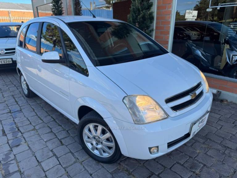 CHEVROLET - MERIVA - 2009/2010 - Branca - R$ 30.000,00