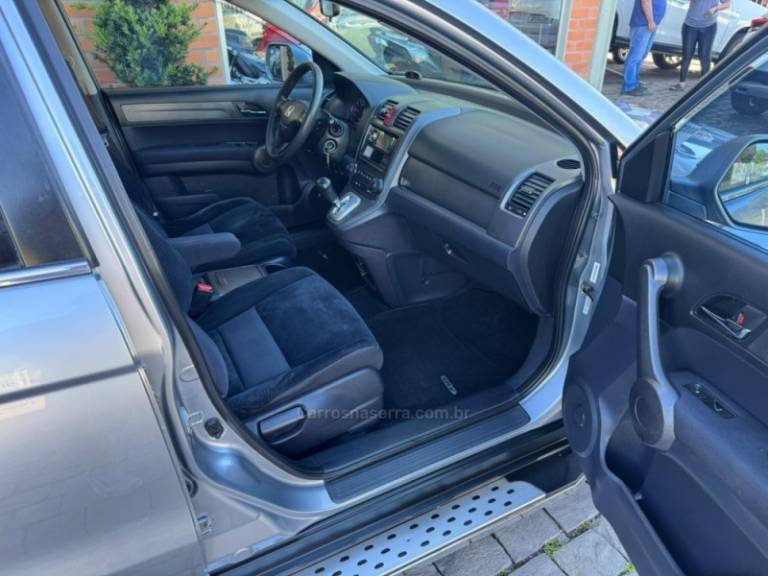 HONDA - CRV - 2008/2008 - Prata - R$ 50.000,00