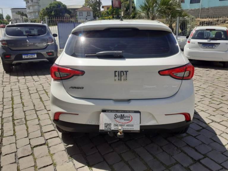 FIAT - ARGO - 2019/2020 - Branca - R$ 59.000,00