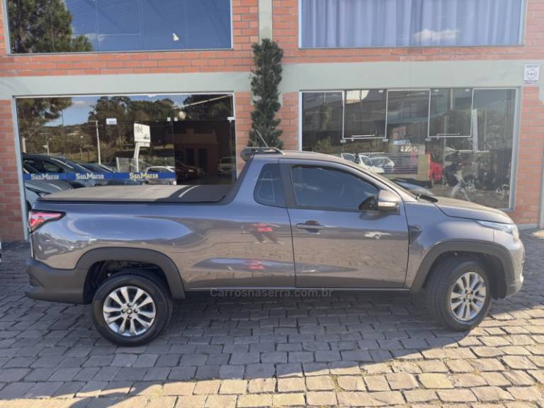 FIAT - STRADA - 2023/2024 - Cinza - R$ 95.000,00
