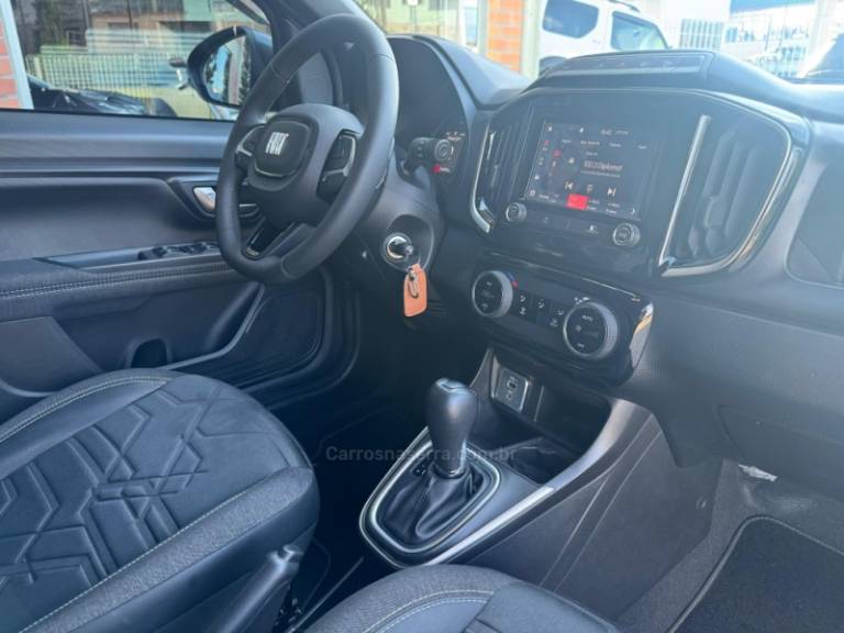 FIAT - STRADA - 2023/2024 - Cinza - R$ 117.000,00