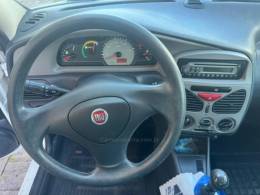 FIAT - PALIO - 2013/2014 - Branca - R$ 34.500,00