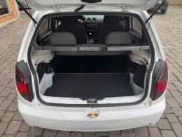 CHEVROLET - CELTA - 2014/2015 - Branca - R$ 35.000,00