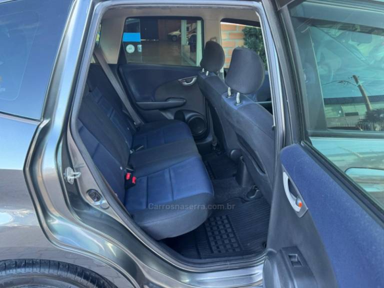 HONDA - FIT - 2012/2013 - Cinza - R$ 56.000,00