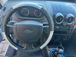 FORD - ECOSPORT - 2003/2004 - Branca - R$ 28.000,00