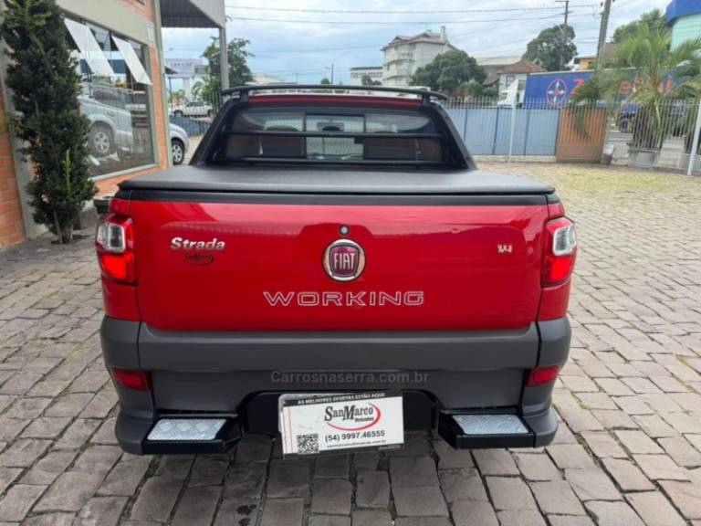 FIAT - STRADA - 2014/2014 - Vermelha - R$ 60.000,00