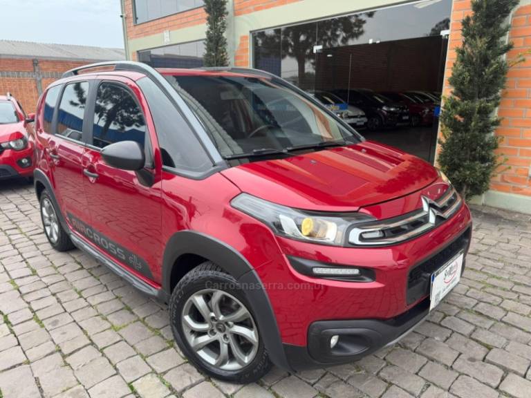 CITROËN - AIRCROSS - 2016/2017 - Vermelha - R$ 55.000,00